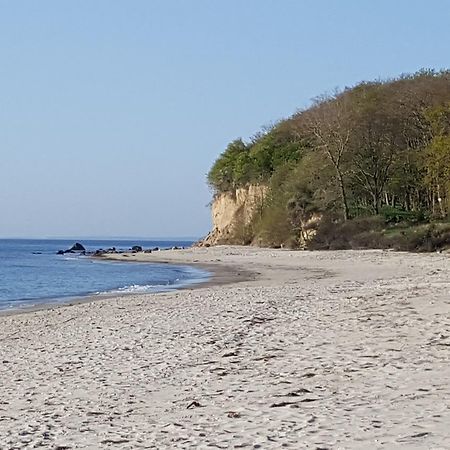 Suite Bragi - Odins Blick Wohnung 15 - Direkt Am Privatstrand, Mit Sauna Und Garten Lobbe Exterior foto