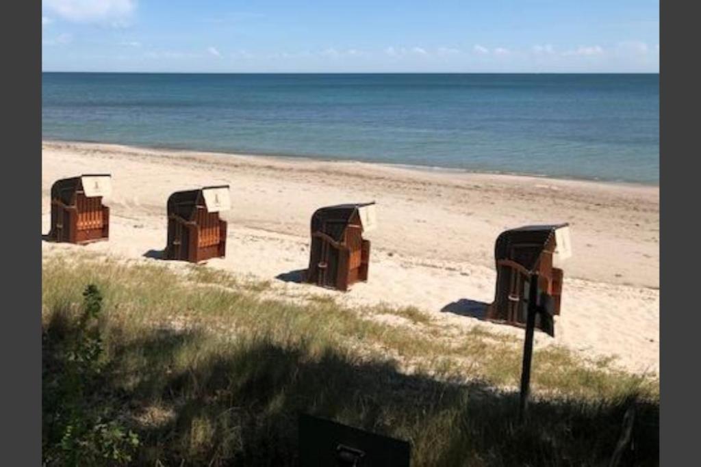 Suite Bragi - Odins Blick Wohnung 15 - Direkt Am Privatstrand, Mit Sauna Und Garten Lobbe Exterior foto