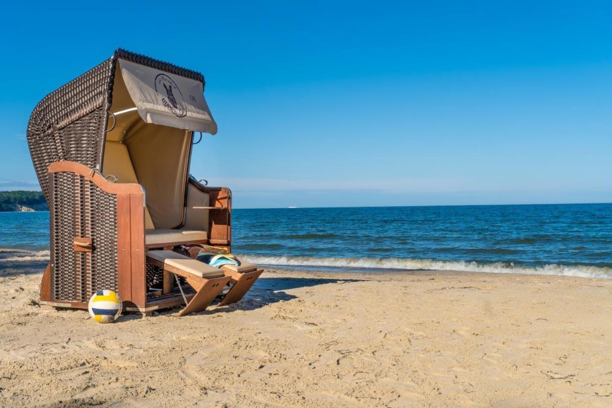 Suite Bragi - Odins Blick Wohnung 15 - Direkt Am Privatstrand, Mit Sauna Und Garten Lobbe Exterior foto